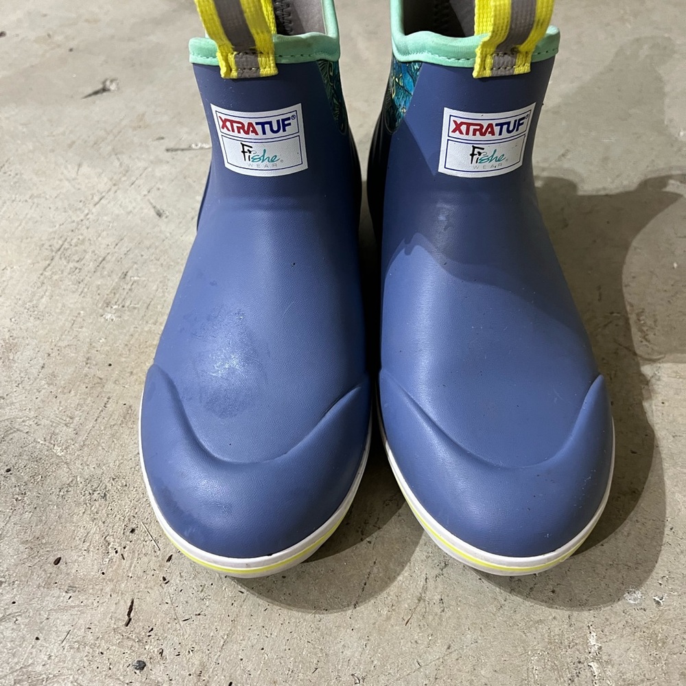 Xtratuf ankle rain boots